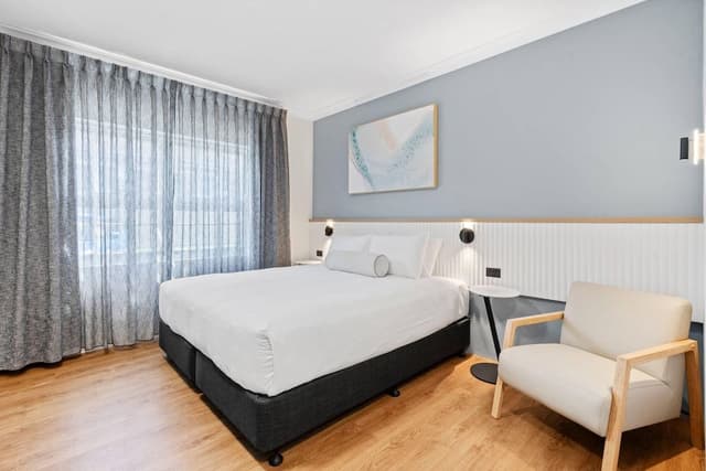 Deluxe Room, 1 King Bed, Non Smoking