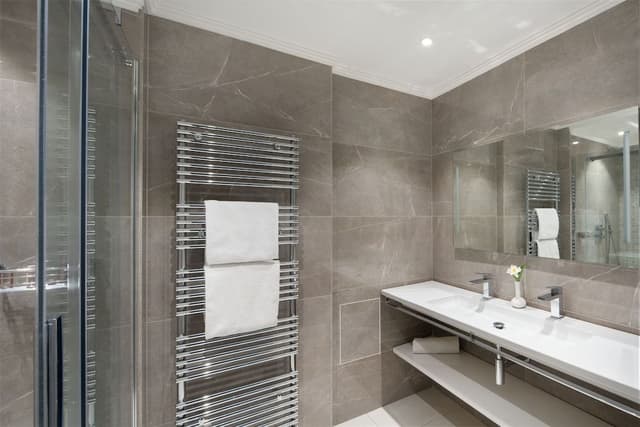 Deluxe Suite, Balcony