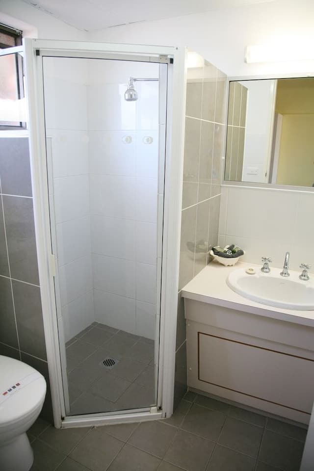 Room, 2 Bedrooms (Unit)