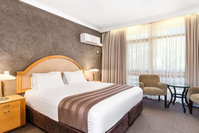 Superior King Room