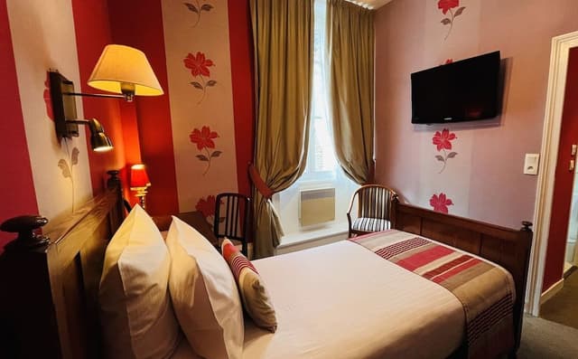 Classic Single Room, City View