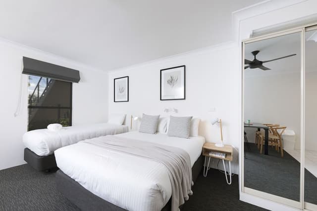 Standard Twin Room