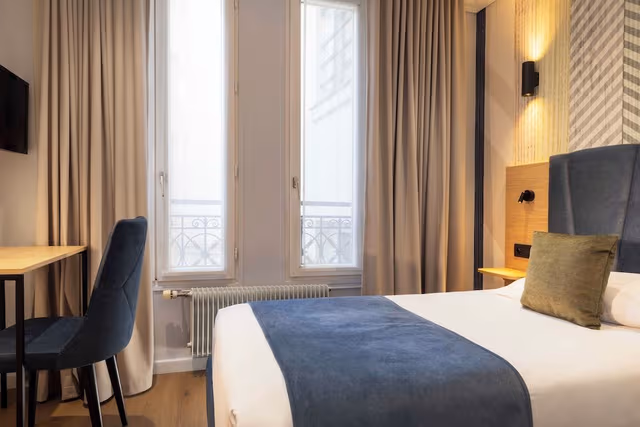 Single Room Atelier Eiffel