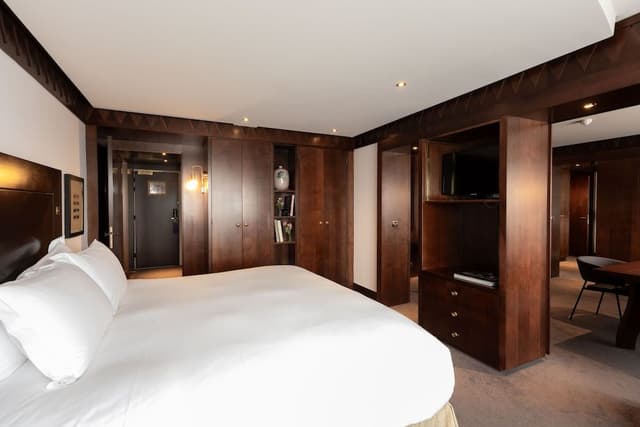 Suite, 1 Double Bed, River View