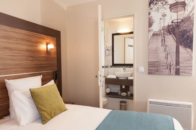 Comfort Room, 1 Queen Bed, Non Smoking