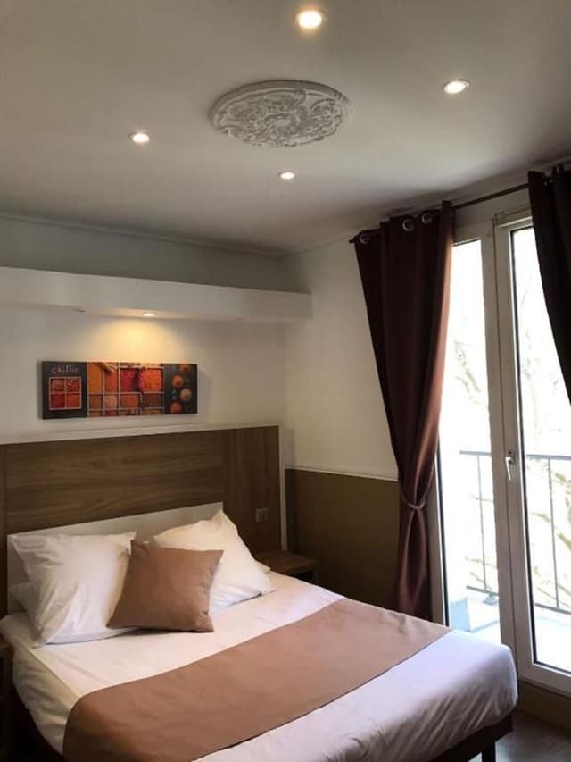 Double Room courtesy