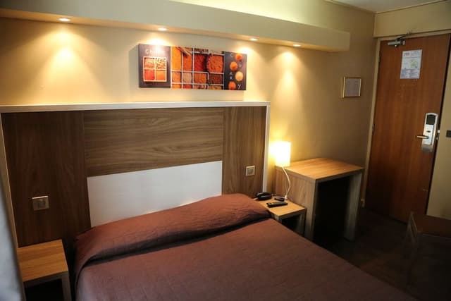 Standard Double room with shower or bath
