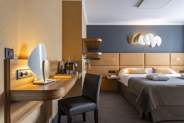 Junior Suite (access to the pool and gym)