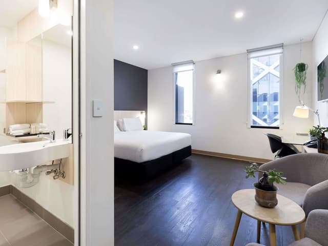 Superior Room, 1 King Bed
