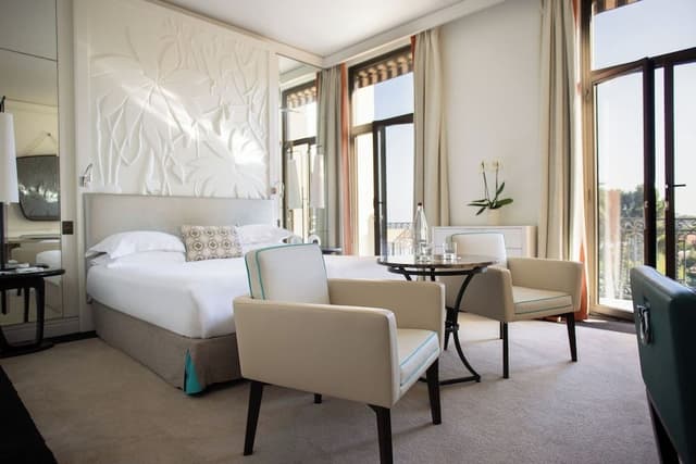Deluxe Room (Sea and Garden View)