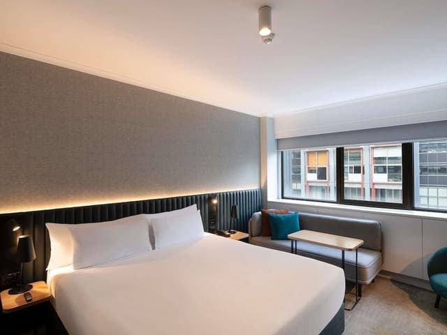 Superior Room, 1 King Bed