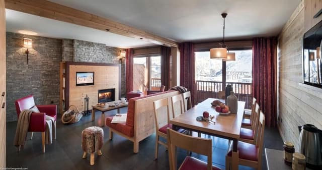 Three-Bedroom Apartment with Cabin and Sauna