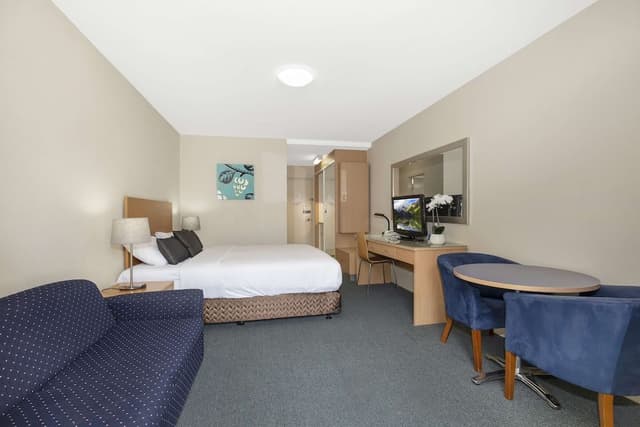 Deluxe Suite, 1 King Bed, Non Smoking