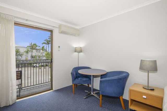 Deluxe Suite, 1 King Bed, Non Smoking
