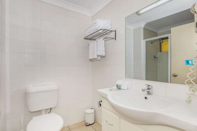 Deluxe Room, Multiple Beds, Non Smoking