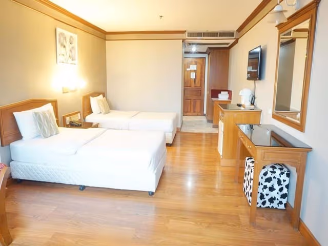 Superior Twin Room