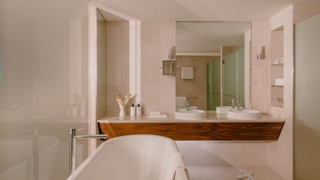 Suite, 1 Bedroom, Club Lounge Access (High Floor)