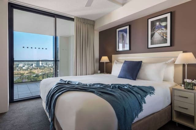 Apartment, 2 Bedrooms, River View (No Housekeeping)