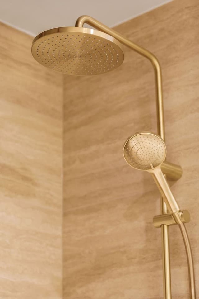 Amora Premier King Balcony
