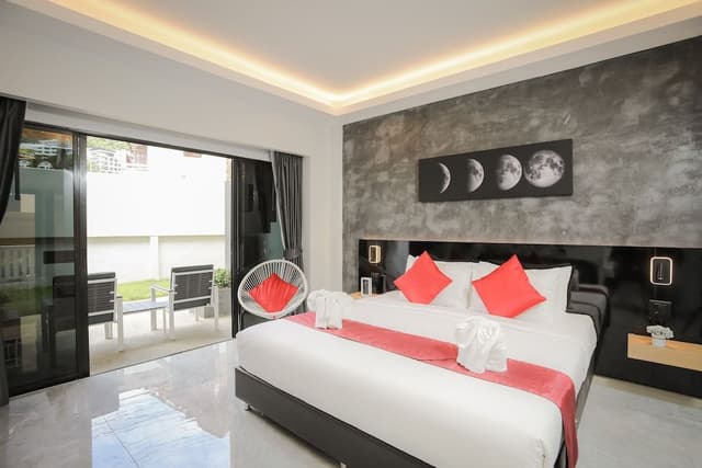 Deluxe Double Room with Garden Access