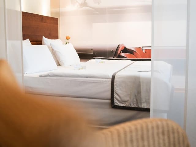 Apartment (Theme)