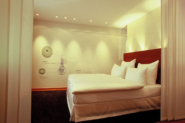Apartment (Theme)