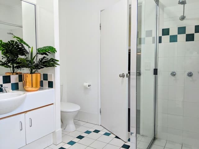 1 Bedroom Luxury Apartment