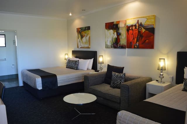 Standard Room, Multiple Beds, Non Smoking