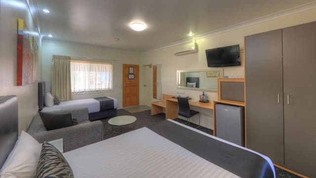 Standard Room, Multiple Beds, Non Smoking