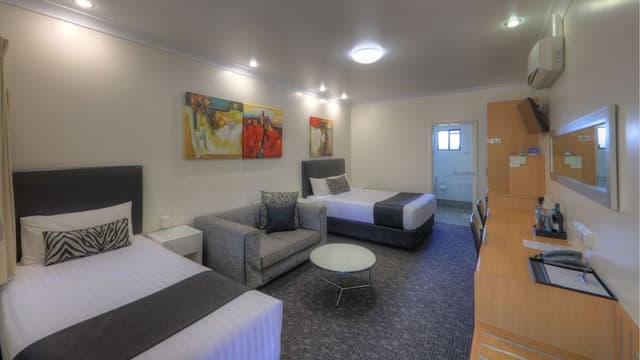 Standard Room, Multiple Beds, Non Smoking