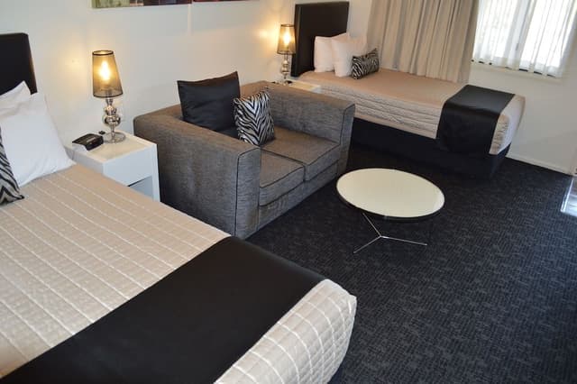 Standard Room, Multiple Beds, Non Smoking