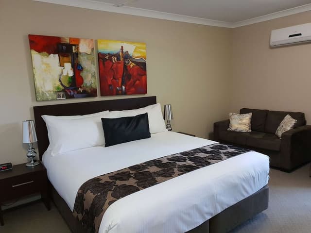 Deluxe Room, 1 King Bed, Non Smoking