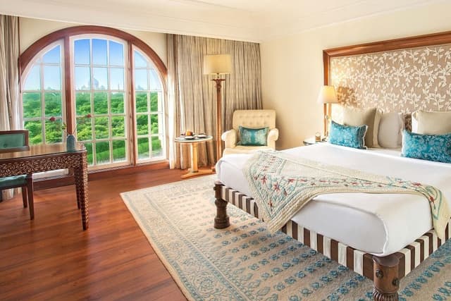 Premier Room, 1 King Bed