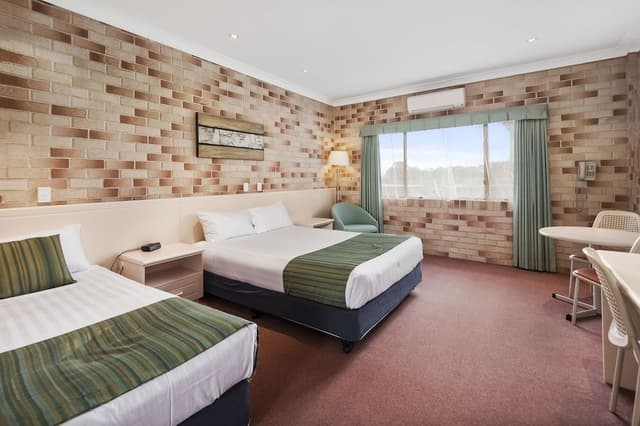 Large Standard Twin Room – 1 Queen Bed with 1 Single Bed, Non Smoking