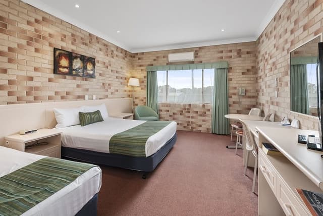 Large Standard Twin Room – 1 Queen Bed with 1 Single Bed, Non Smoking
