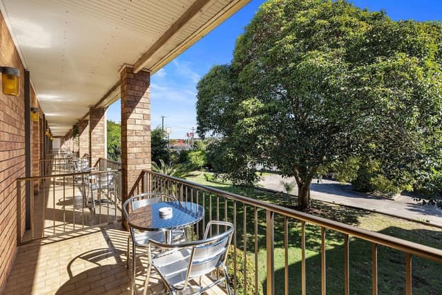 Standard Queen Room, Garden View with balcony”