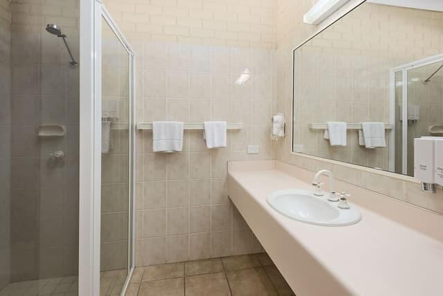 Large Standard Twin Room – 1 Queen Bed with 1 Single Bed, Non Smoking