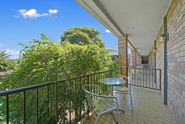 Standard Queen Room, Garden View with balcony”