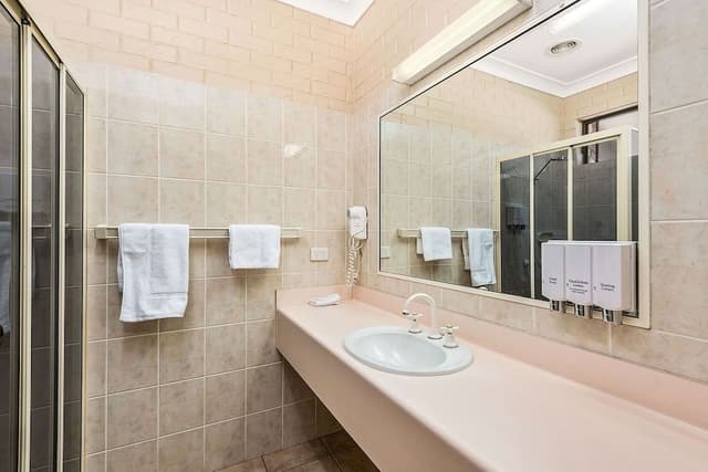 Large Standard Twin Room – 1 Queen Bed with 1 Single Bed, Non Smoking