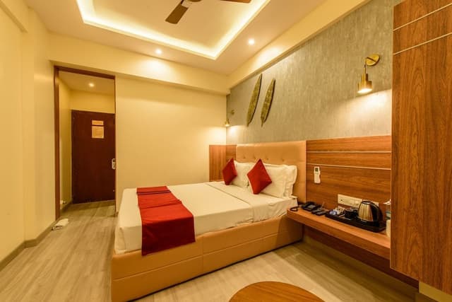 Superior Room, 1 King Bed