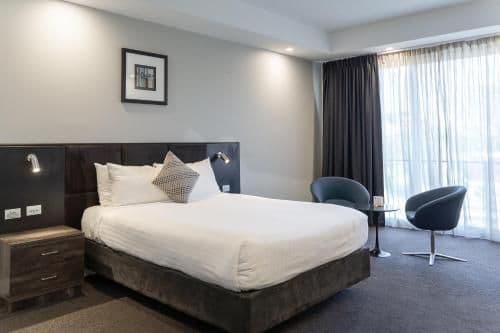 Standard room - Queen bed