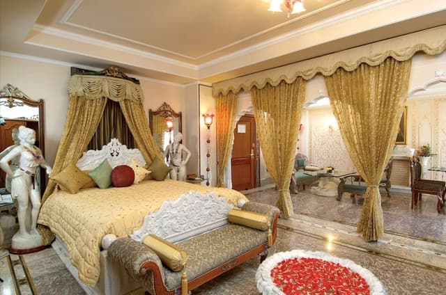 Maharaja Suite
