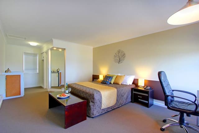 Room, Multiple Beds