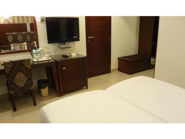 Deluxe Room, 1 Double or 2 Twin Beds