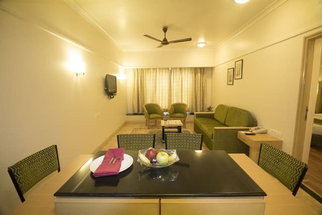 Suite with Separate Living Area and Bathtub