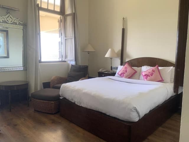 Staycation - Queen Room