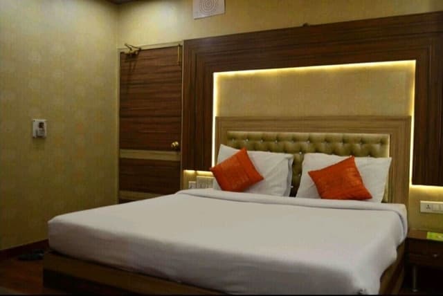 Deluxe Double Room, City View