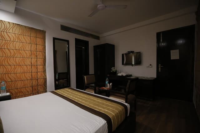 Premium Room, 1 King Bed