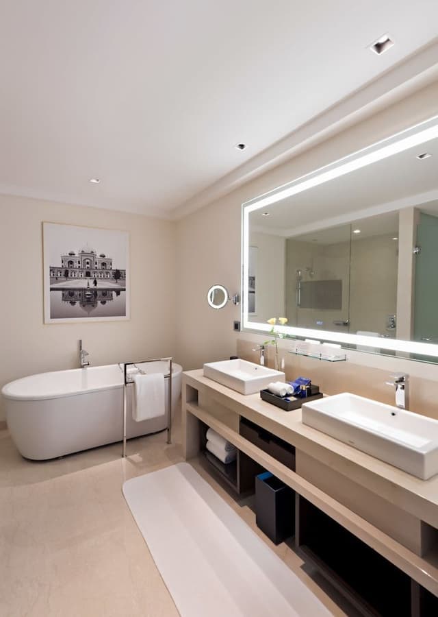 Premier Room