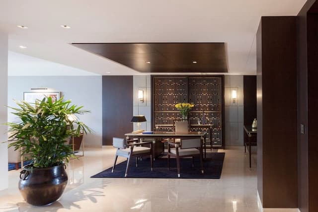 Luxury Suite